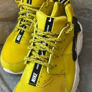 Nike Hurache sneakers